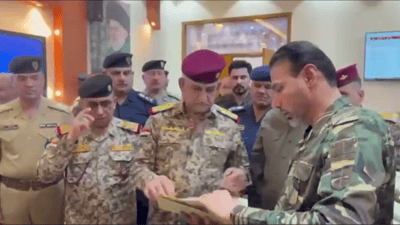 فيديو: قائد سرايا السلام يسلم لجنة حصر السلاح بيانات المقاتلين وجرد بالعجلات