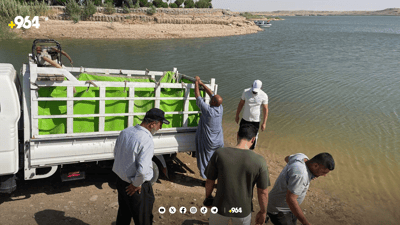 خێرخوازان پەنجە ماسی دەخەنە بەنداوی ئەڵوەن