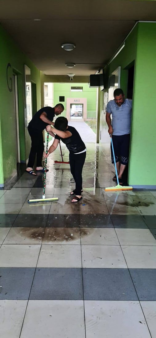 صور: سكان بسماية يعرضون 50 دولاراً مقابل عودة “هانوا”.. لم نجن سوى “بند القمامة”