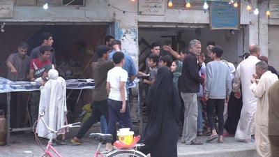 سيدات “الشاوي” في الحلة لا يطبخن شوربة رمضان.. موكب بن طاووس تكفّل بالأمر (صور)