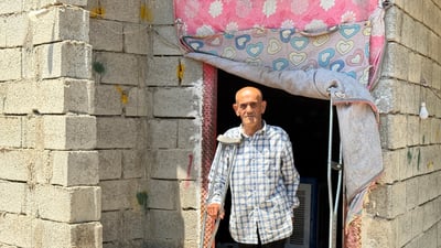 عومەر پشدەری لە کەلاوەیەکدا دەژی؛ بە 62 ساڵ تەمەنەوە