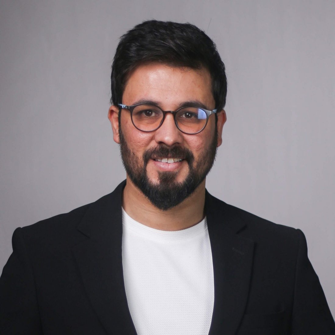+964صورة من منصة (شبكة): 