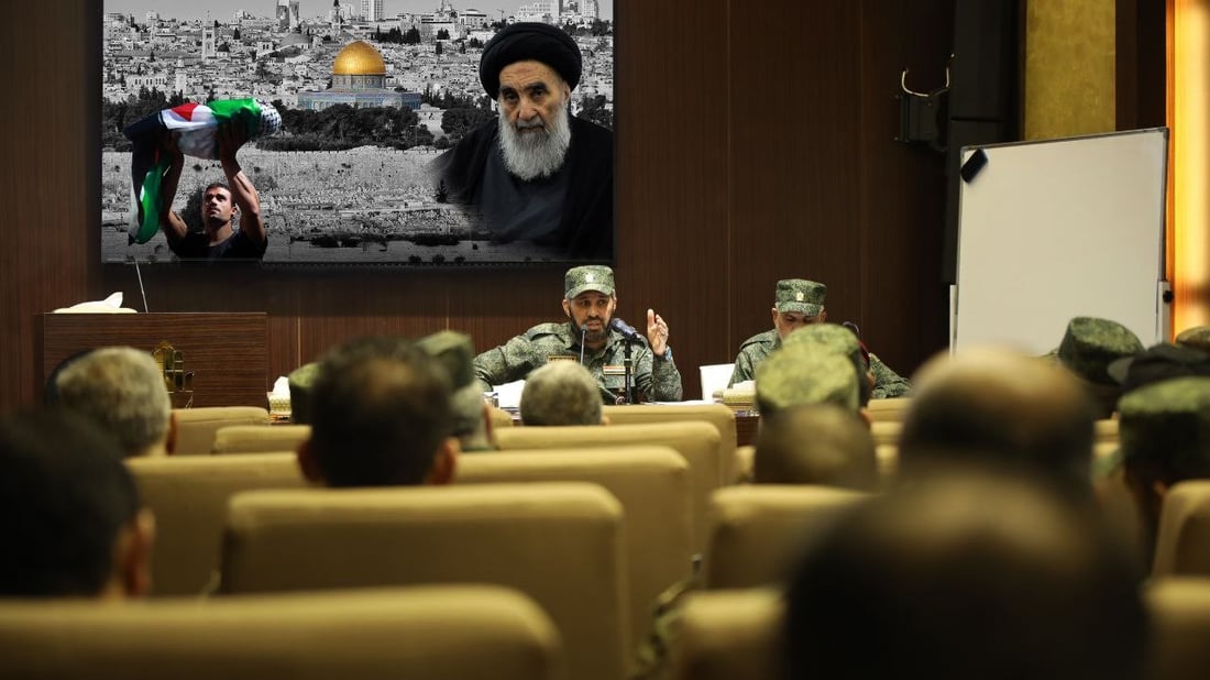 صور: ميثم الزيدي يجتمع بمقاتليه لمناقشة جاهزية فرقة العباس