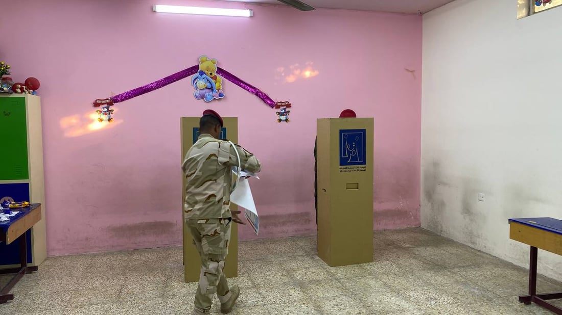صور من اقتراع بغداد الخاص.. أفواج الانضباط العسكري وصلت أولاً