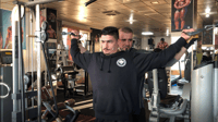خاوەن پێداویستی تایبەتە و وەک کەسێکی ئاسایی یاریی دەکا...