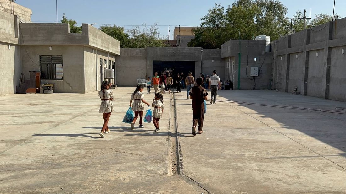 لە خانەقین منداڵانی بێباوک و کەمدەرامەت جلی جەژنیان وەرگرت