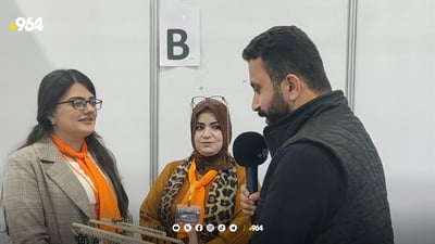 کچێکی نابیست ملوانکە و دەستەبەند دروست دەکات و دەیانفرۆشێتەوە