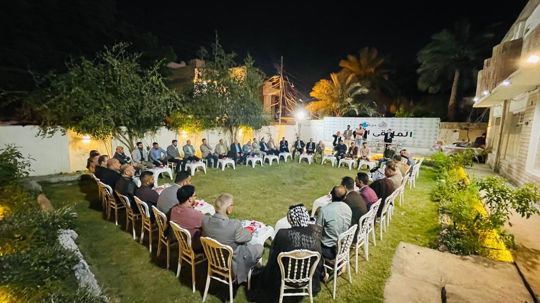 كيف نطور الكوفة؟ شيخ العيساويين ومدير البلدية مع شباب المدينة في نقاش رمضاني