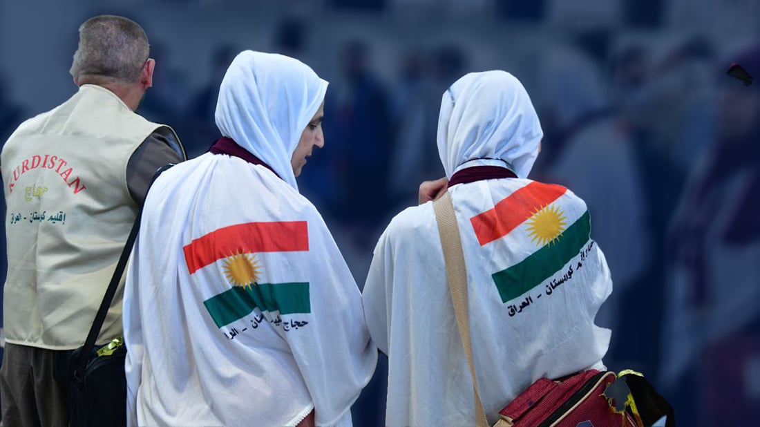 مامۆستایەکى ژینگەپارێز؛ لەگەڵ براکەى پاشماوەى سەیرانکەرانیان پاککردەوە