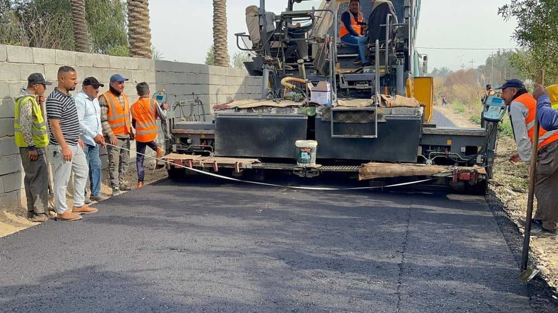 صور: “عرب شوكة” تودع “سنوات الطين”.. التبليط يصل المنطقة المنسية في هبهب