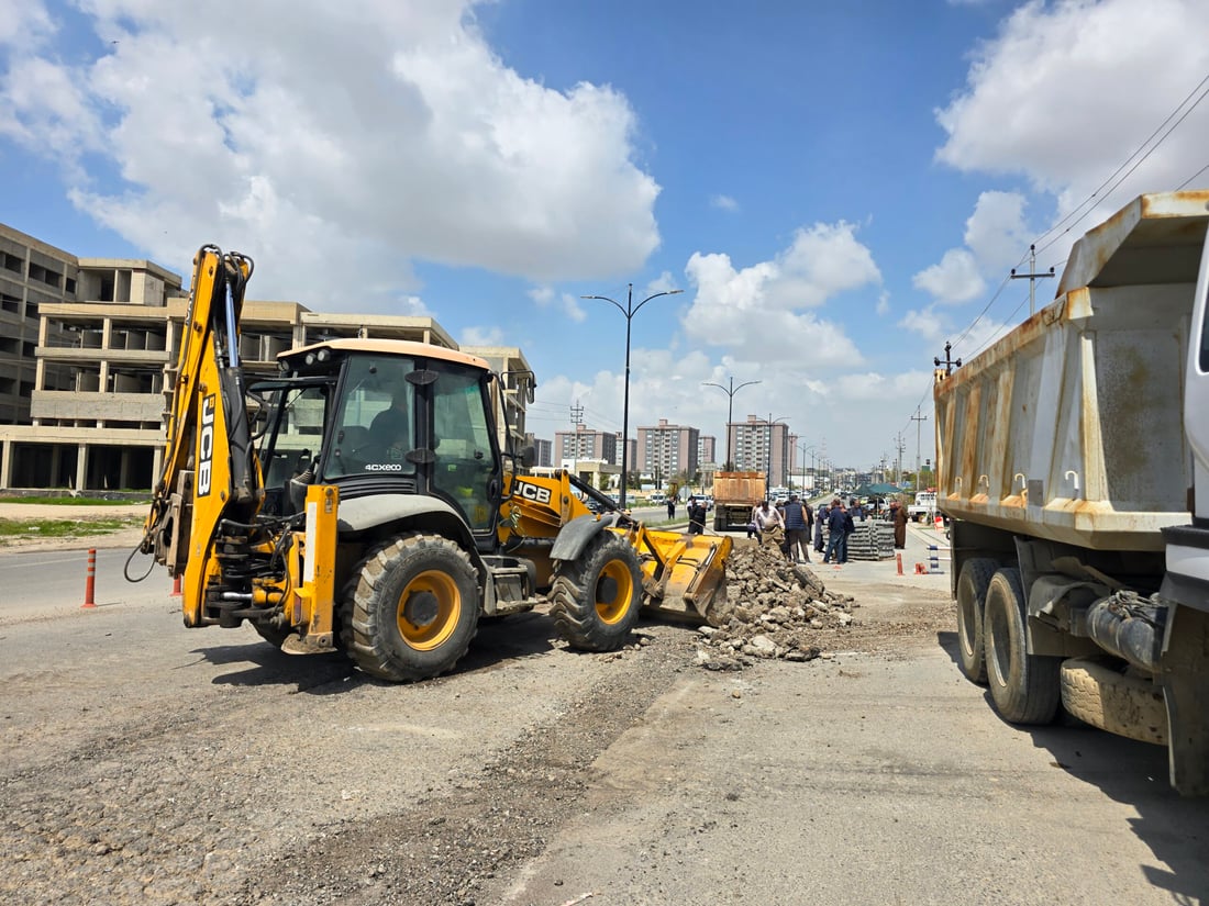 دوێنێ 964 بڵاوى کردەوە؛ چاڵ و چۆڵییەکەى نزیک نەخۆشخانەى شۆڕش چاککران