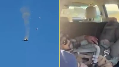 طيارون أميركيون يقفزون بالمظلات بعد احتراق طائراتهم في الكويت