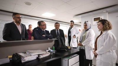 زيارة مفاجئة لوزير الصحة تنتهي بإعفاء مدير مدينة الإمامين الكاظمين الطبية