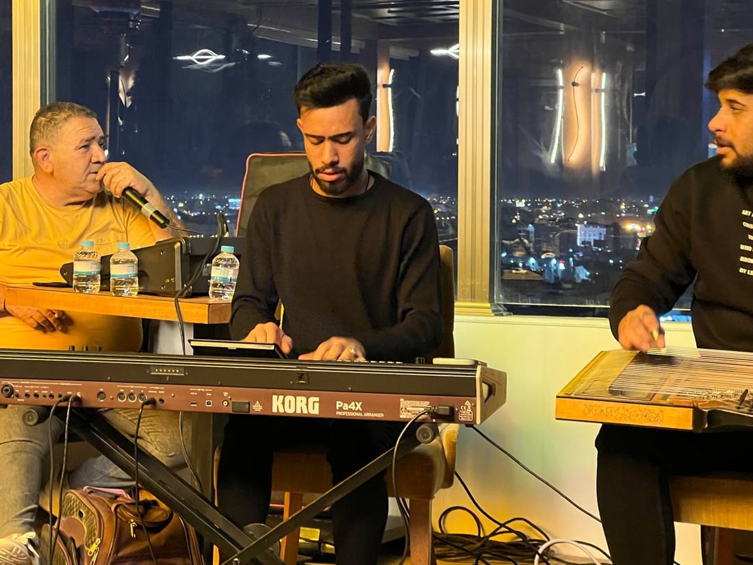 ظهروا في “يوز تالنت” فضجّت بهم البصرة.. صور من حفلة “كاست باند” في فندق موفنبيك