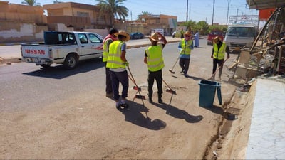 الأمم المتحدة تجند شباب الحويجة للتنظيف مقابل أجور (فيديو)