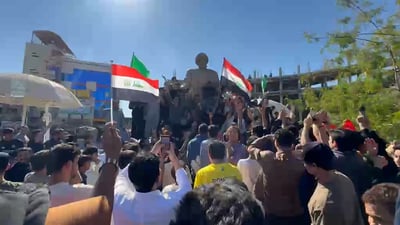 ذي قار تهتف باسم العراق في الشوارع احتفالاً ببلوغ المونديال