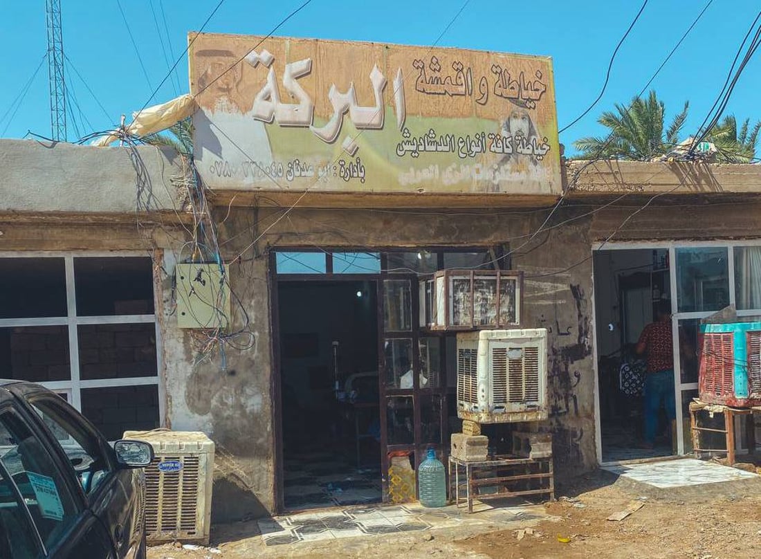 العم “بركات” آخر من يفصّل دشاديش العيد في “العناز” والحجز قبل شهر (صور)
