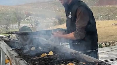 Video: Fish-roasting venture attracts attention in Sawa village