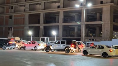 لە چەند بەنزینخانەیەک قەرەباڵغی دروستبووە