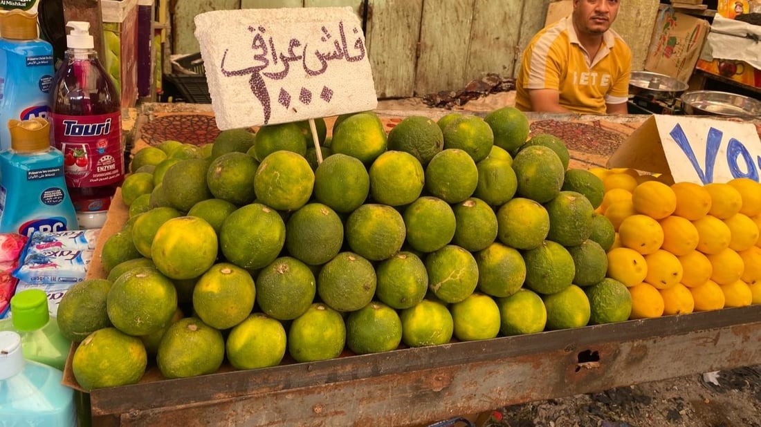 أول قطفة شتوية وصلت البصرة مبكراً والأسعار أقل من 1000 (صور)