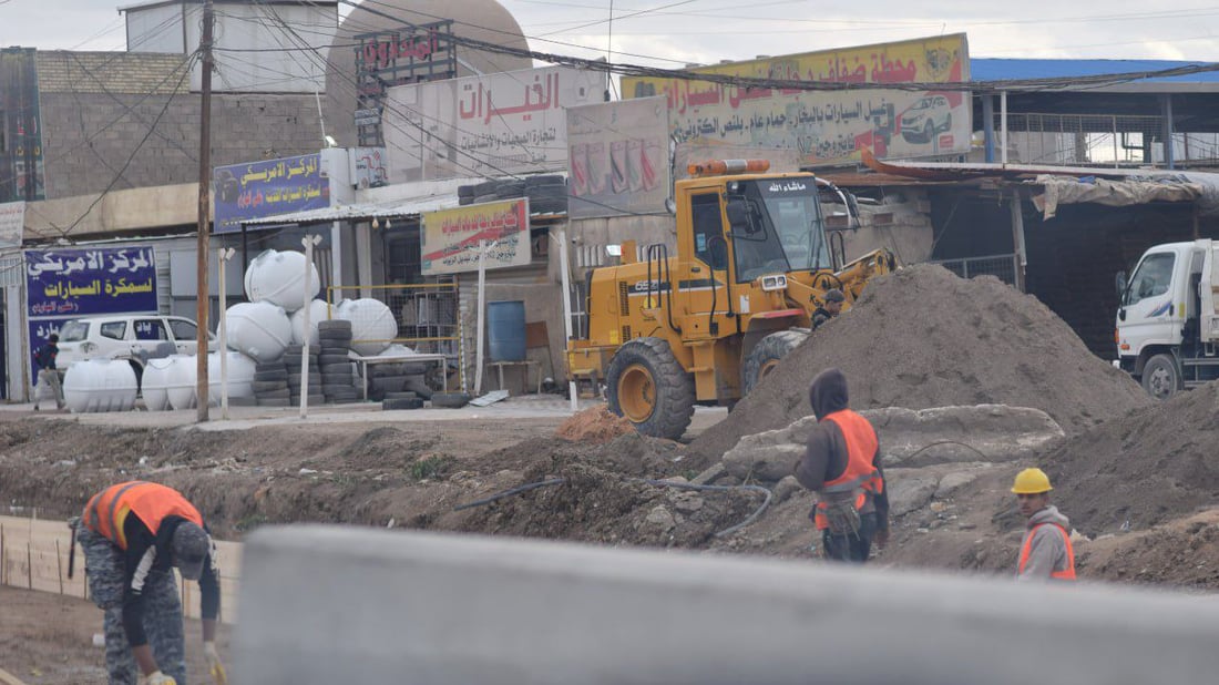 صور: “شارع البطل” في الزعفرانية يحظى باهتمام السوداني.. العمل بدأ في مجسر مهم