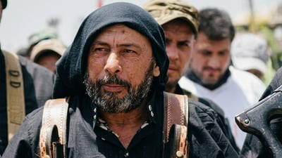 وزير الداخلية يبحث عن “أبو درع” في بغداد وداهم كل مقرات أبنائه وحمايته