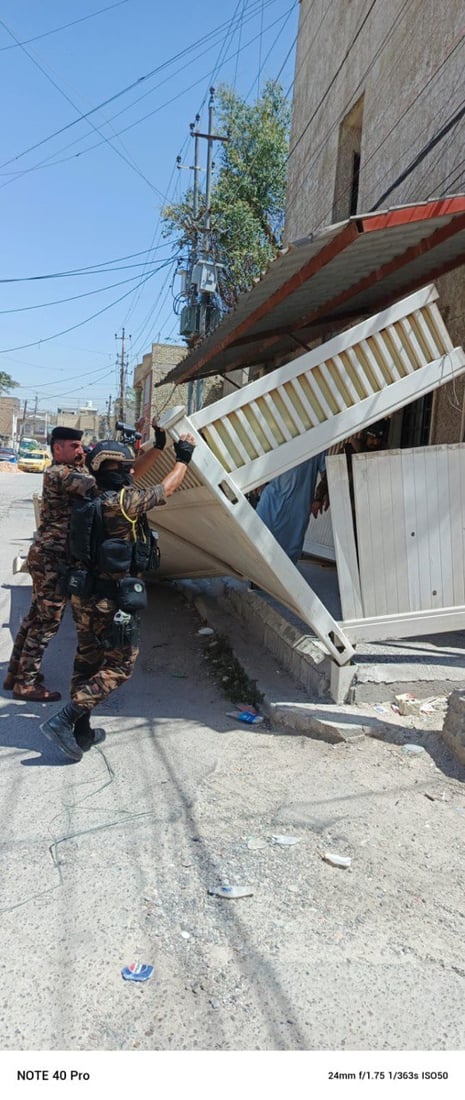 صور من حملة شرطة الرصافة لإزالة التجاوزات في بغداد الجديدة