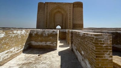 واسط تستعد لترميم “قصر الإمارة” بعد تأهيل المدرسة الشرابية وحركة السياحة تتصاعد (صور)