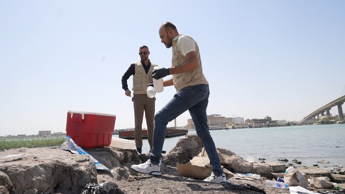 صور: سجال في البصرة بين البيئة والمجاري بعد رصد 700 نشاط ملوث بشط العرب