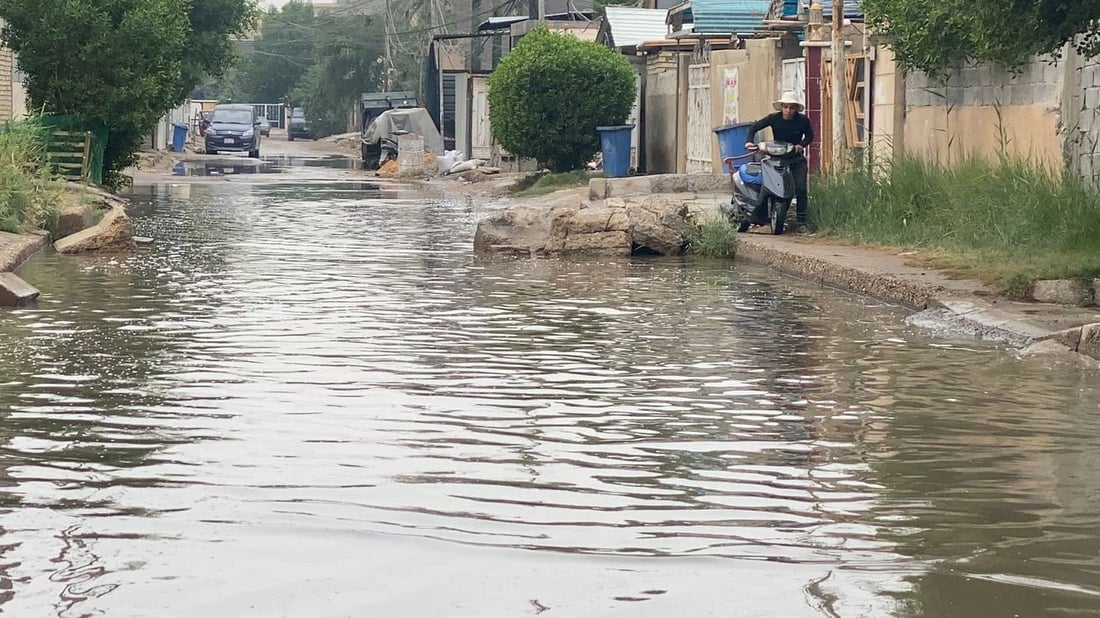 بغداد: البلدية تحسم الجدل حول طفح المجاري في حي المعلمين (صور)