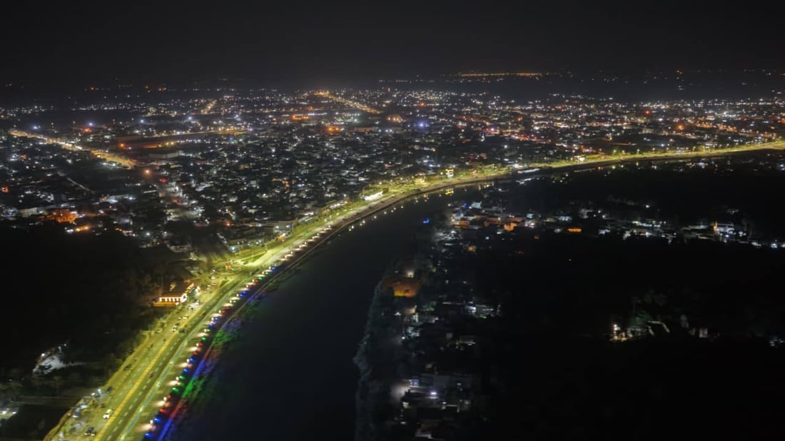 بطول 2.6كم.. صور جوية لافتتاح كورنيش قضاء الحي الجديد في واسط