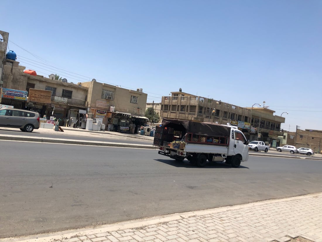 صور من شارع الشلامجة في حي العامل البغدادي: مبلط وجميل.. لا تنقصه إلا الحاويات!