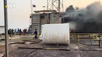 لحظات صعبة في ميناء العمية النفطي.. فيديو من عمليات إخم