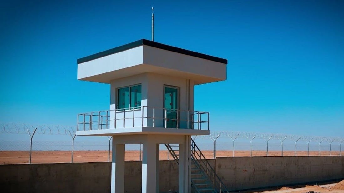 سور وشوارع وأبراج حراسة.. إنجاز المرحلة الأولى من مطار الأنبار الدولي