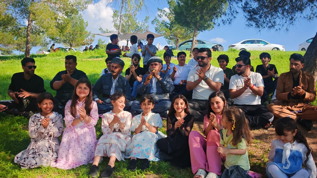 10 ماڵ بەیەکەوە هاتوونەتە سەیران