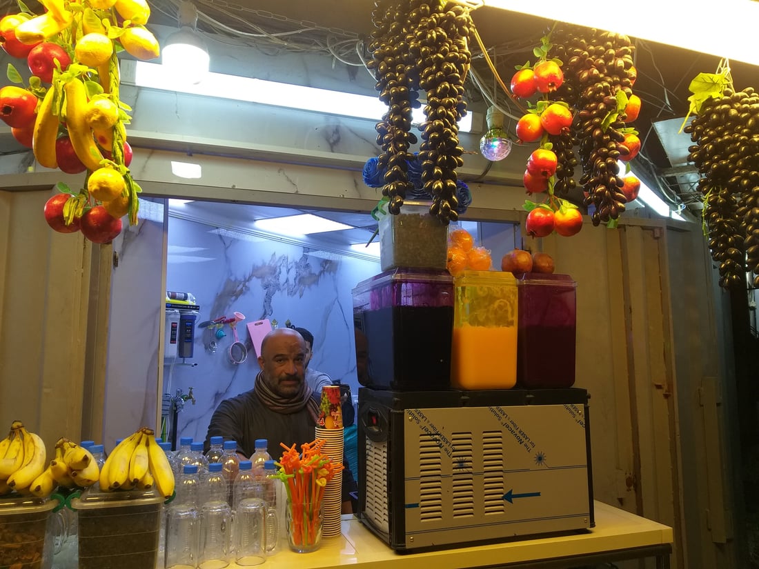 ذكريات شطيرة الجبن.. “شربت الحاج صالح” وسرّ الوصفة بفرع جديد في بغداد