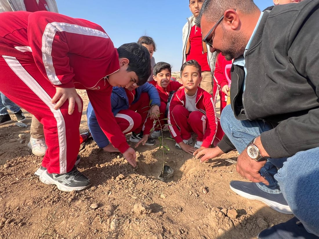 لە دەوربەری ‌بەنداوی ئەڵوەند هه‌ڵمه‌تێكی نه‌مام چاندن به‌ڕێوه‌چوو