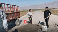 Residents repair dilapidated road in Sulaymaniyah's Piramagrun