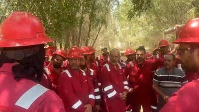 117 موظفاً عراقياً في “هاليبرتون” يحتجون ضد استبدالهم بعمالة أجنبية