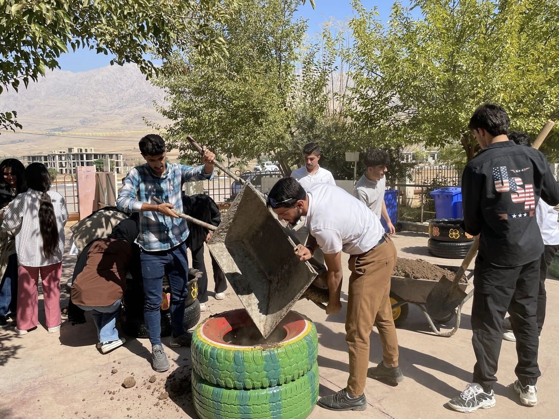 +964صورة من منصة (شبكة): 