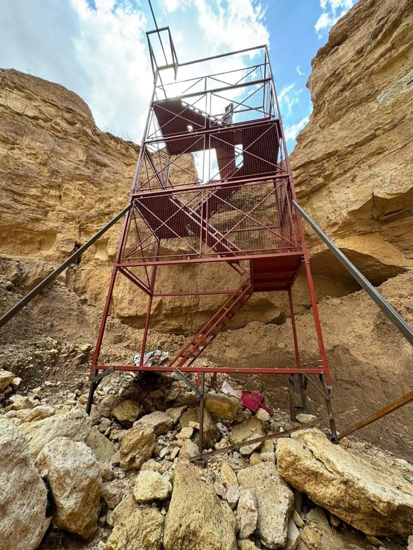 Mass grave excavation begins near Tel Afar