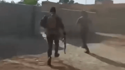 مطاردة سائق دلفري واعتقاله من داخل منزله بعد دكة عشائرية في العمارة