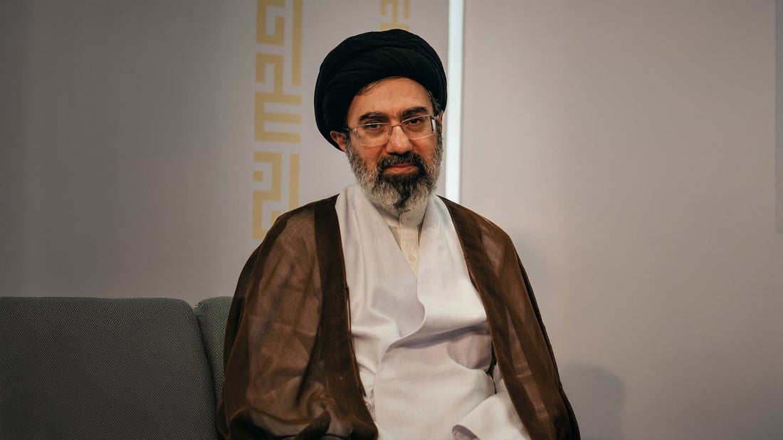 رسالة جديدة مكتوبة من مجتبى خامنئي لشعب إيران: ثقوا بالمسؤولين