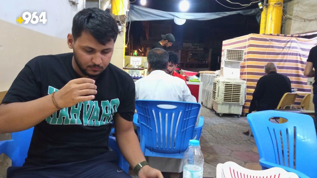 أين يأكل عزّاب طويريج؟ أبو محمد ينتظرهم فجراً بالمخلمة والبيض والشوربة (صور)