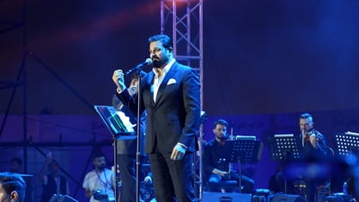 البصرة ترقص “وكلام الناس مرمرني”.. حسام الرسام أطرب حدائق الخورة حتى انتصف الليل