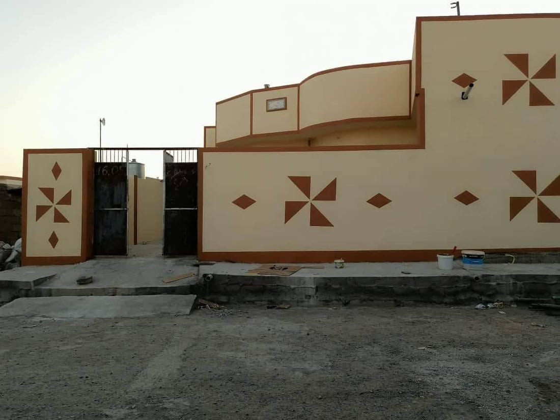 صور: ناشطو تلعفر يتكفلون ببناء المنازل المدمرة وعلاج المرضى وتزويج الشباب