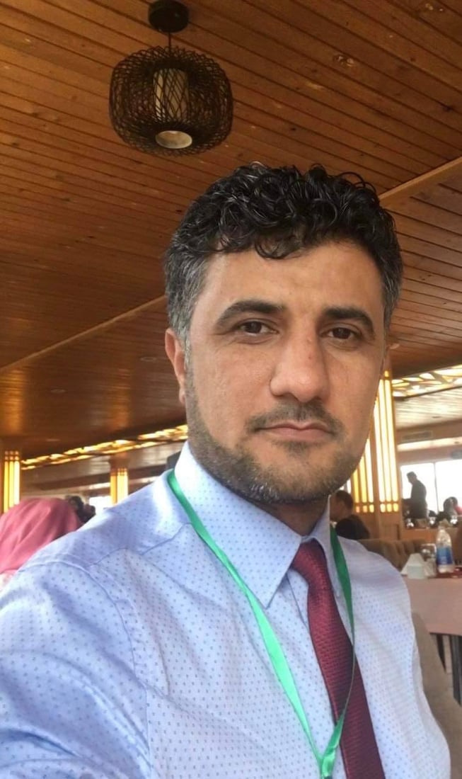 الدكتور علي