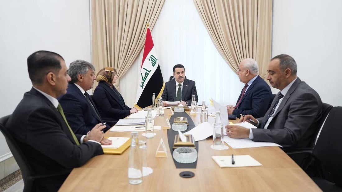 السوداني يوجه المصارف بتحويل قروض مبادرة “ريادة” إلى النظام الإلكتروني