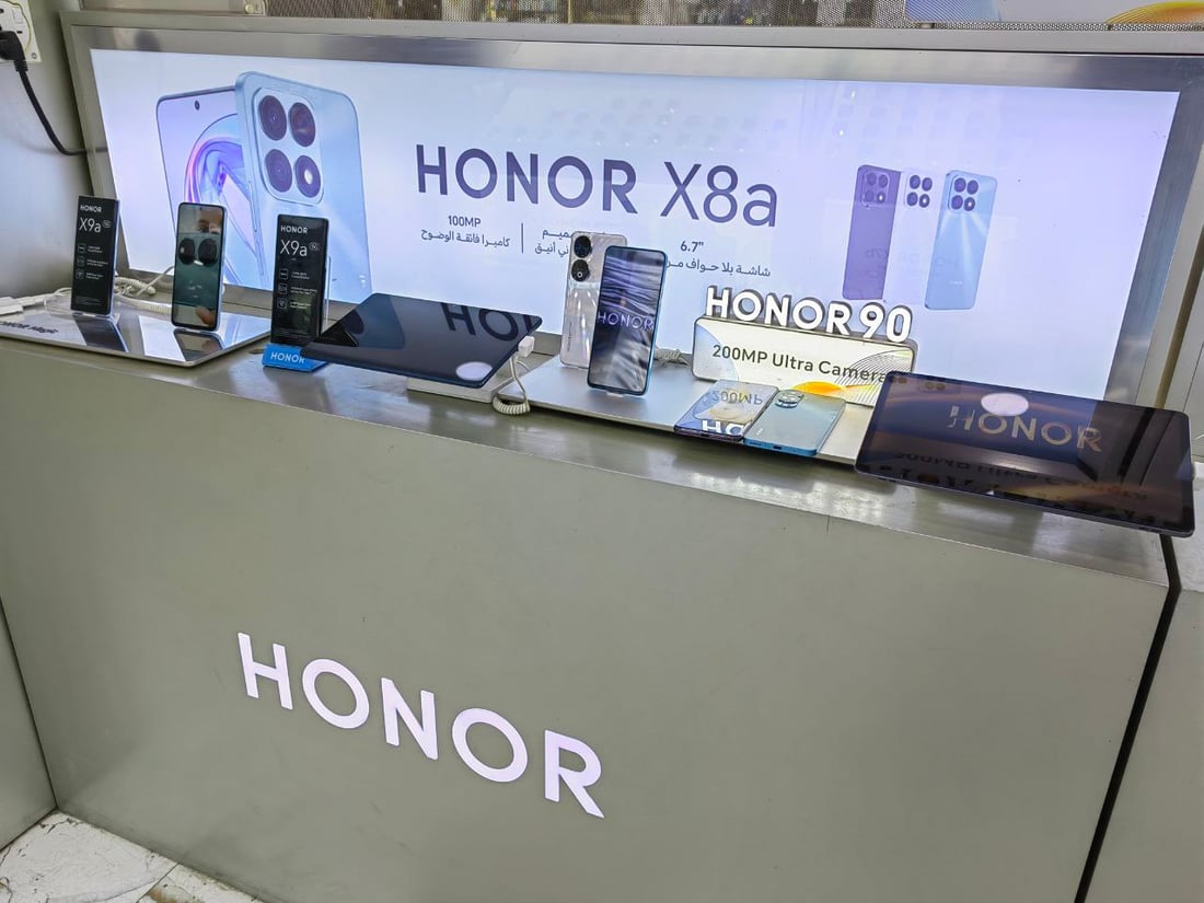 الموصل تستورد الموبايل من أمريكا.. ماذا يفضل زبائن نينوى في السوق؟