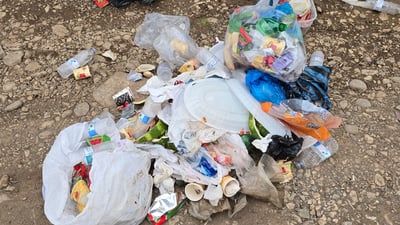 گەشتیاران دەستیان نەپاراستووە لە پیسکردنی سەیرانگاکان